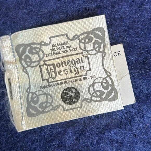 Donegal Design Irish Mohair Wool Scarf Fuzzy Blue with Fringe - Picture 4 of 7